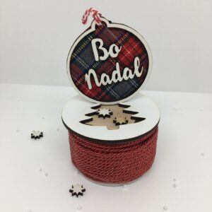 Bola de madera y tela 10 cm.