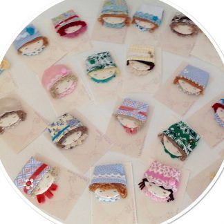 Broches varios