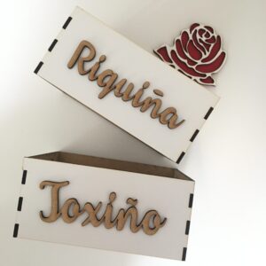 Caja / cesta de madera