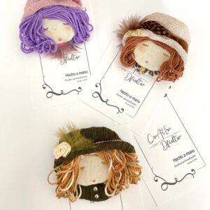 Broche Caritas