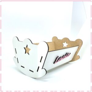 Cuna en madera
