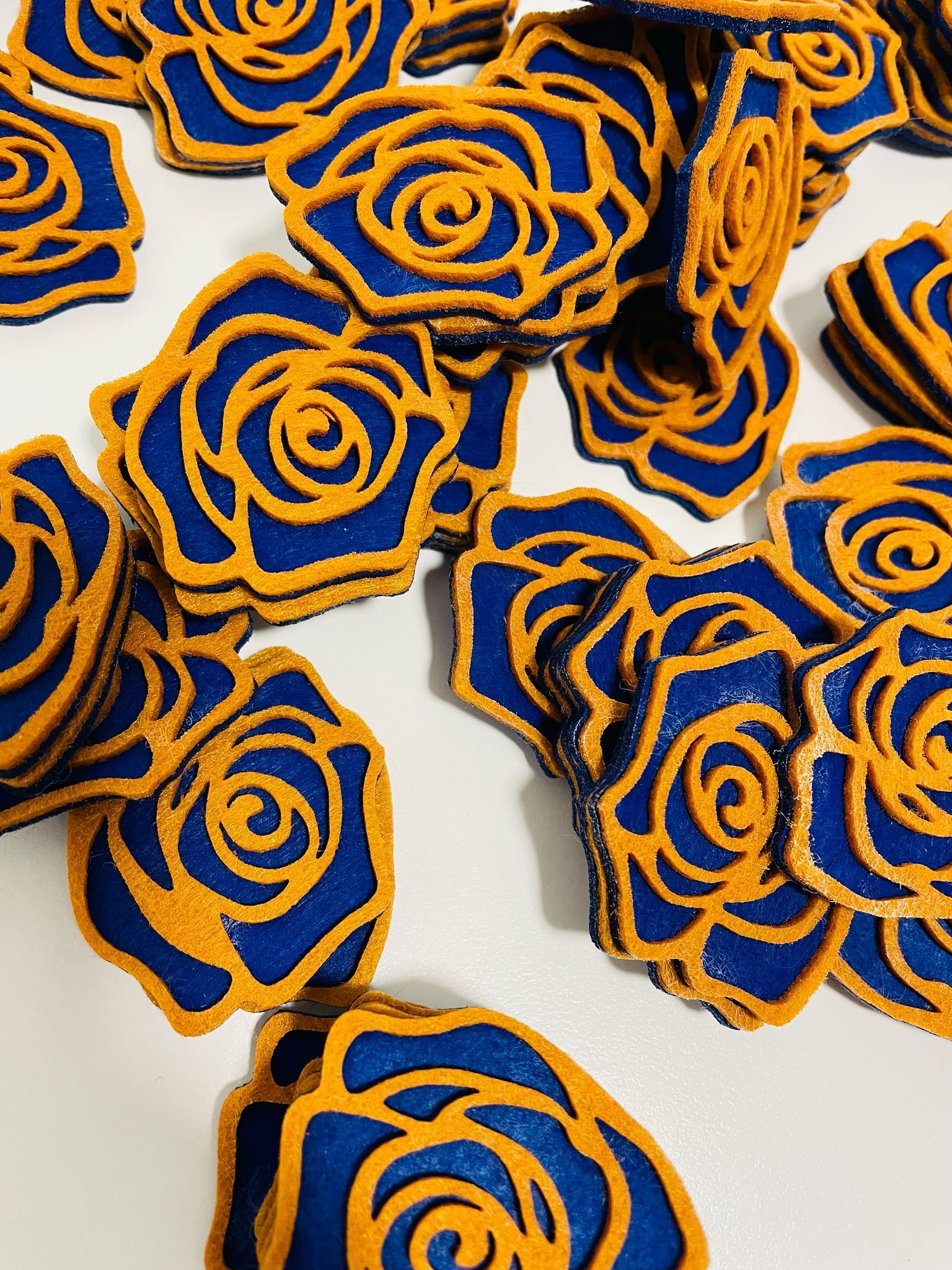 Broches flor fieltro - Imagen 6