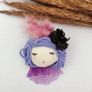 Broche Carita