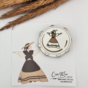 Broches pandereta madera