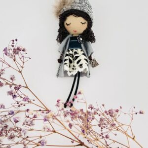 Broche Muñeca