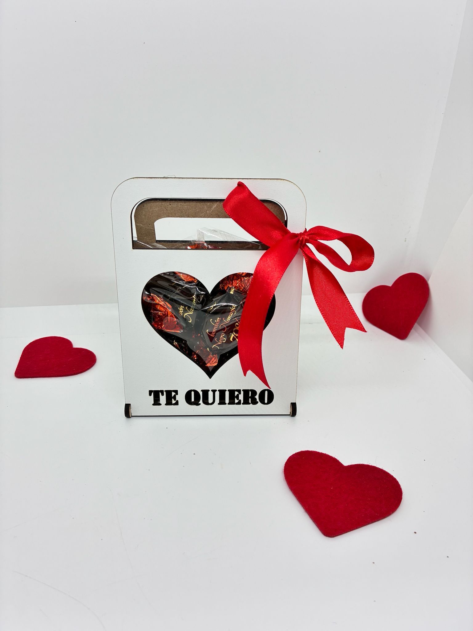 Caja silueta bolsa regalo
