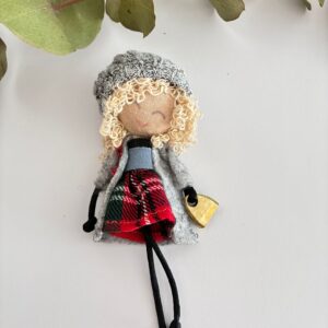 Broche Muñeca